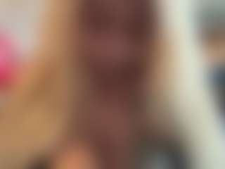 LaylaRed's Live Sex Cam Show