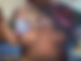 LaylaRed's Live Sex Cam Show