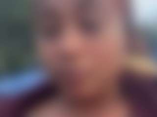 LaylaRed's Live Sex Cam Show