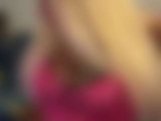 LaylaRed's Live Sex Cam Show