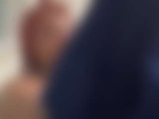 LaylaRed's Live Sex Cam Show