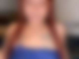 LaylaRed's Live Sex Cam Show