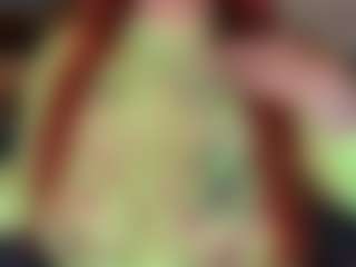 LaylaRed's Live Sex Cam Show