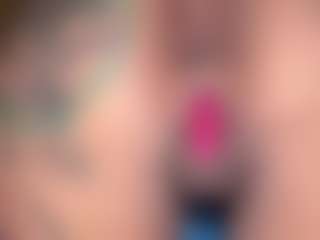 LaylaRed's Live Sex Cam Show