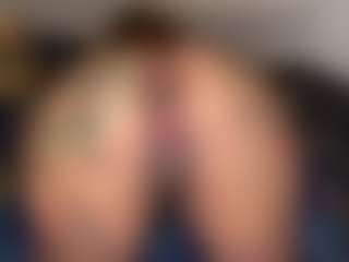 LaylaRed's Live Sex Cam Show