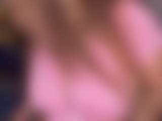 LaylaRed's Live Sex Cam Show
