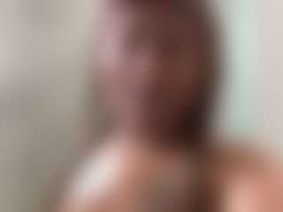 LaylaRed's Live Sex Cam Show