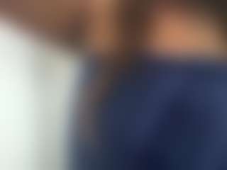 Live cam show with LaylaRed - Public Lovense on CamwithHer