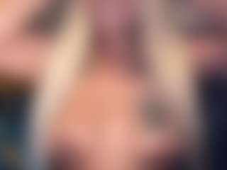 LaylaRed's Live Sex Cam Show
