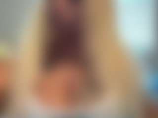 LaylaRed's Live Sex Cam Show