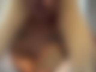 LaylaRed's Live Sex Cam Show