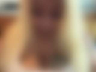 LaylaRed's Live Sex Cam Show