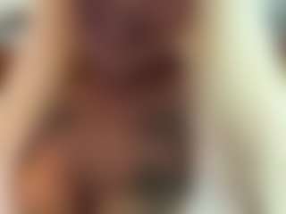 LaylaRed's Live Sex Cam Show