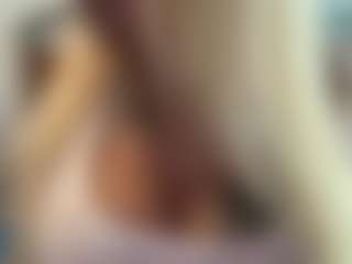 LaylaRed's Live Sex Cam Show