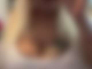 LaylaRed's Live Sex Cam Show