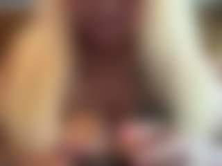 LaylaRed's Live Sex Cam Show