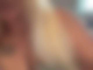 LaylaRed's Live Sex Cam Show