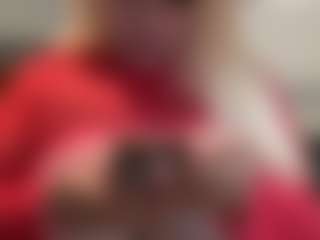 Live cam show with LaylaRed - Brown Eyes Black on xxxlivecams.org