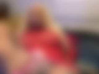 LaylaRed's Live Sex Cam Show
