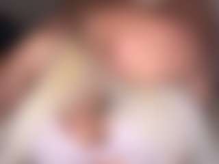 LaylaRed's Live Sex Cam Show