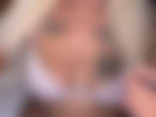 LaylaRed's Live Sex Cam Show