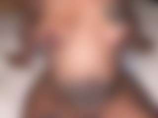 LaylaRed's Live Sex Cam Show