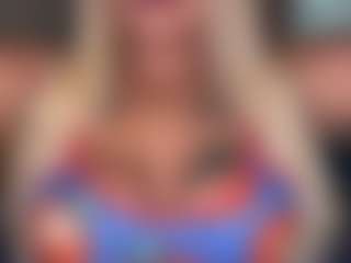 LaylaRed's Live Sex Cam Show