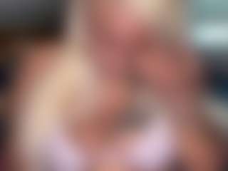 LaylaRed's Live Sex Cam Show