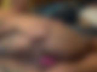 LaylaRed's Live Sex Cam Show
