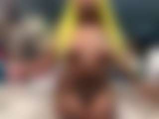 LaylaRed's Live Sex Cam Show