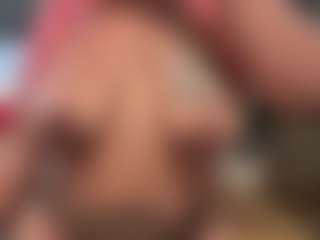 LaylaRed's Live Sex Cam Show