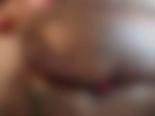 LaylaRed's Live Sex Cam Show