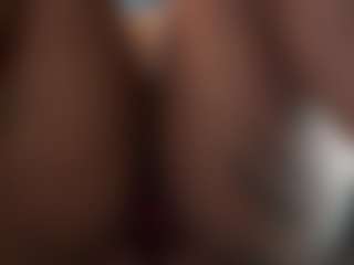 LaylaRed's Live Sex Cam Show