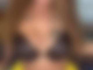 LaylaRed's Live Sex Cam Show