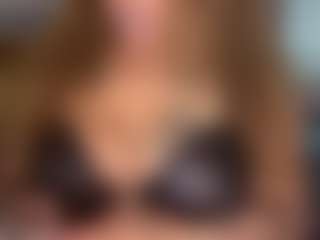 LaylaRed's Live Sex Cam Show