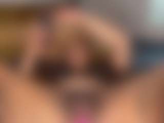 LaylaRed's Live Sex Cam Show
