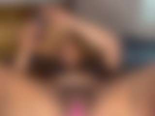 LaylaRed's Live Sex Cam Show