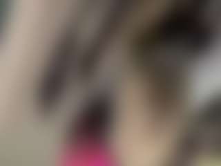 LaylaRed's Live Sex Cam Show