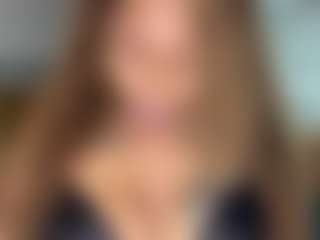 LaylaRed's Live Sex Cam Show