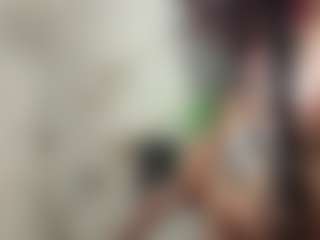 LaylaRed's Live Sex Cam Show