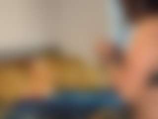 LaylaRed's Live Sex Cam Show