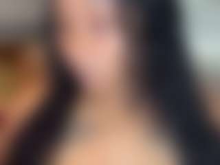 LaylaRed's Live Sex Cam Show