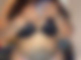 LaylaRed's Live Sex Cam Show