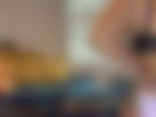 LaylaRed's Live Sex Cam Show