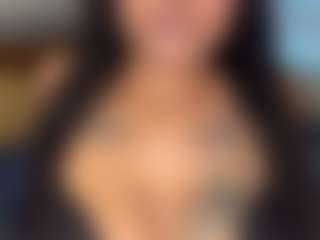 LaylaRed's Live Sex Cam Show