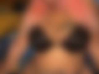 LaylaRed's Live Sex Cam Show