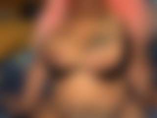 LaylaRed's Live Sex Cam Show
