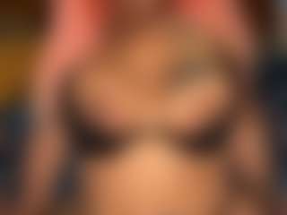 LaylaRed's Live Sex Cam Show