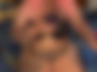 LaylaRed's Live Sex Cam Show
