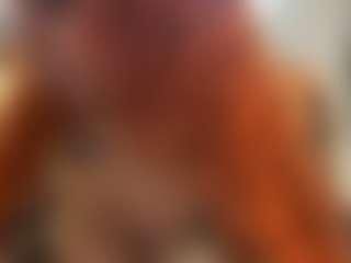 LaylaRed's Live Sex Cam Show